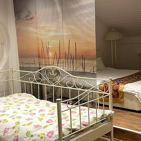 Train Fans Guesthouse سيفيتال المظهر الخارجي الصورة